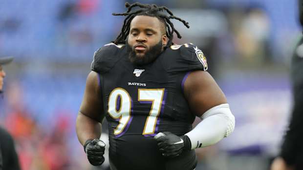 ravens19_wk13_Michael-Pierce-800x445